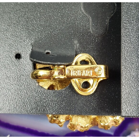 Vintage Signed Crown Trifari Gold Tone Oak Leaf Retro Statement Clip On Earrings - Picture 9 of 12